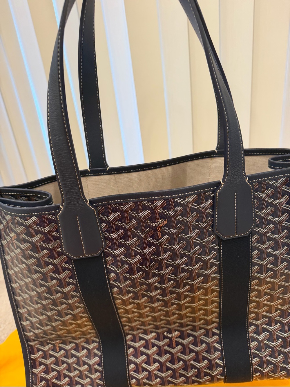 Auth GM Goyard St. Louis Tote - Picture 8 of 14